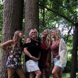 Meet your Posher, Teena